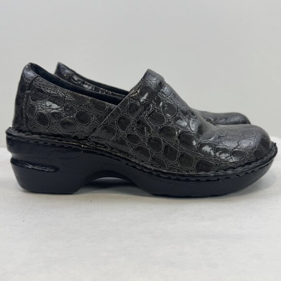 BOC Born Concept Womens Size 7 Gray Croc Faux Leather Peggy Slip On Clogs Shoes - Picture 3 of 15